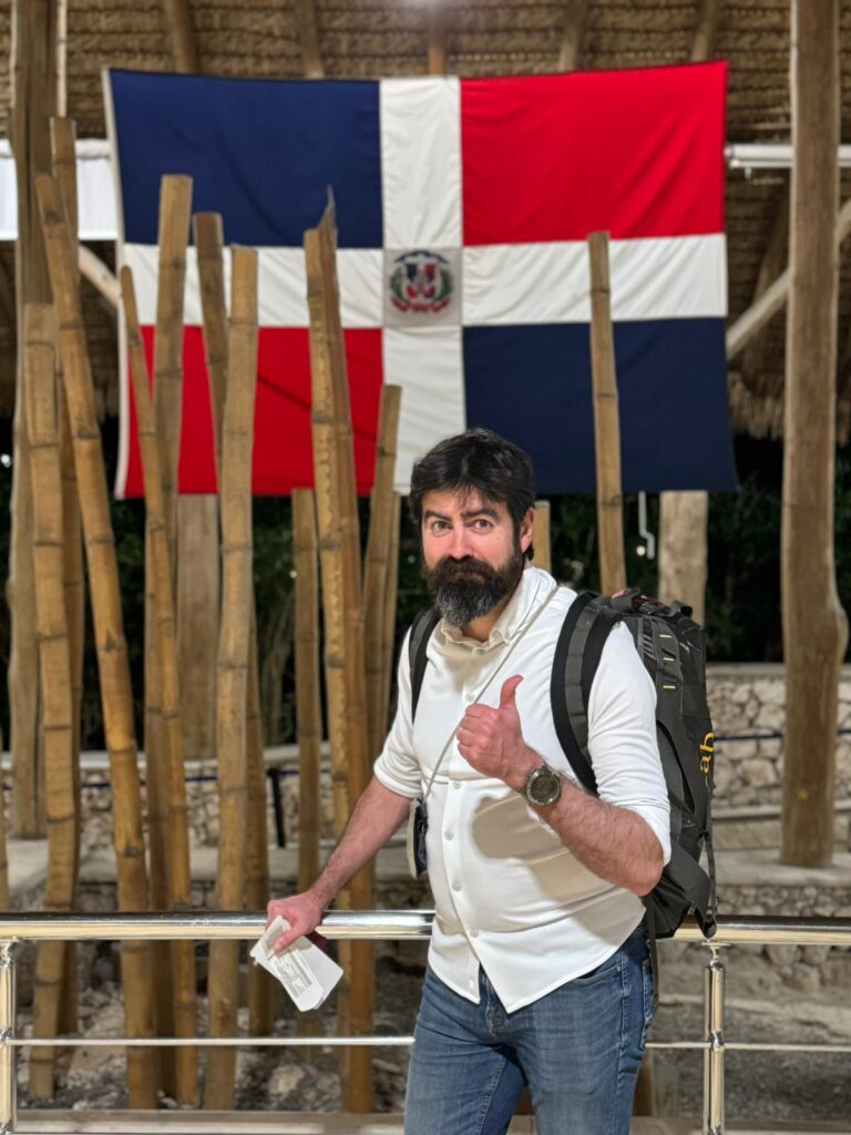 La imagen tiene un atributo ALT vacío; su nombre de archivo es Rep-Dominicana-768x1024.jpg